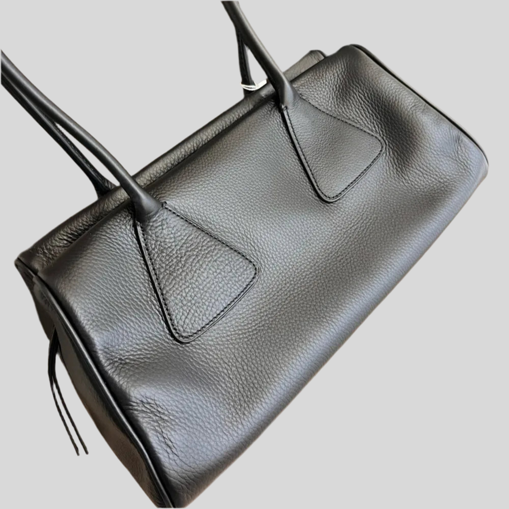 Boston Lumbar Leather Shoulder Bag